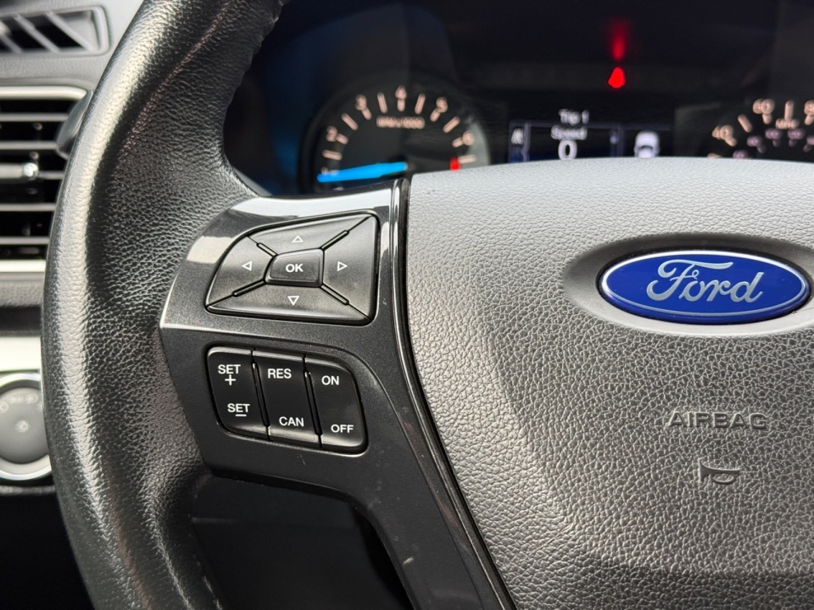 2017 Ford Explorer XLT, 39389, Photo