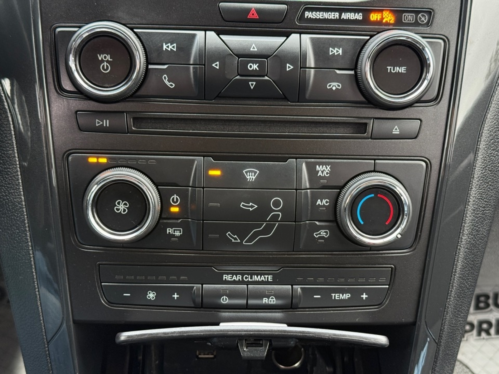 2017 Ford Explorer XLT, 39389, Photo