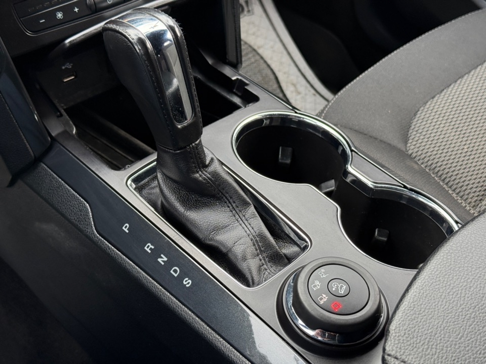 2017 Ford Explorer XLT, 39389, Photo