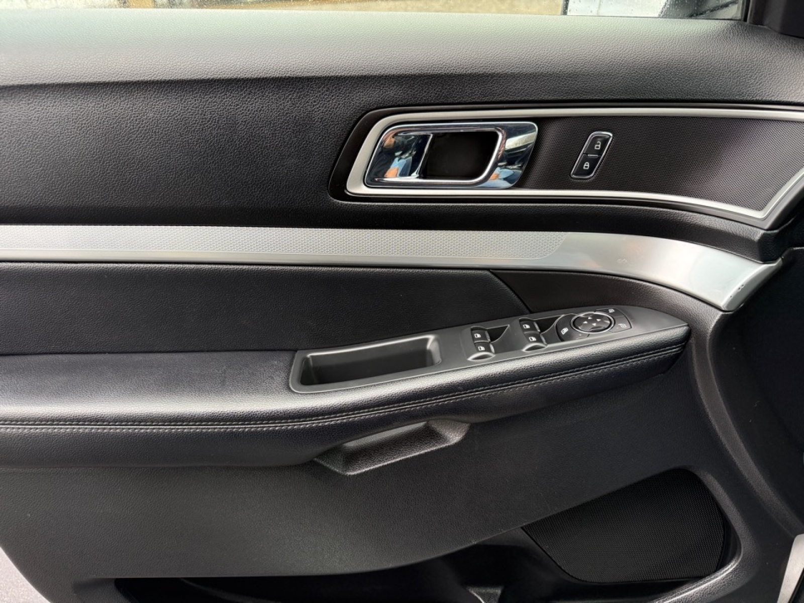 2017 Ford Explorer XLT, 39389, Photo