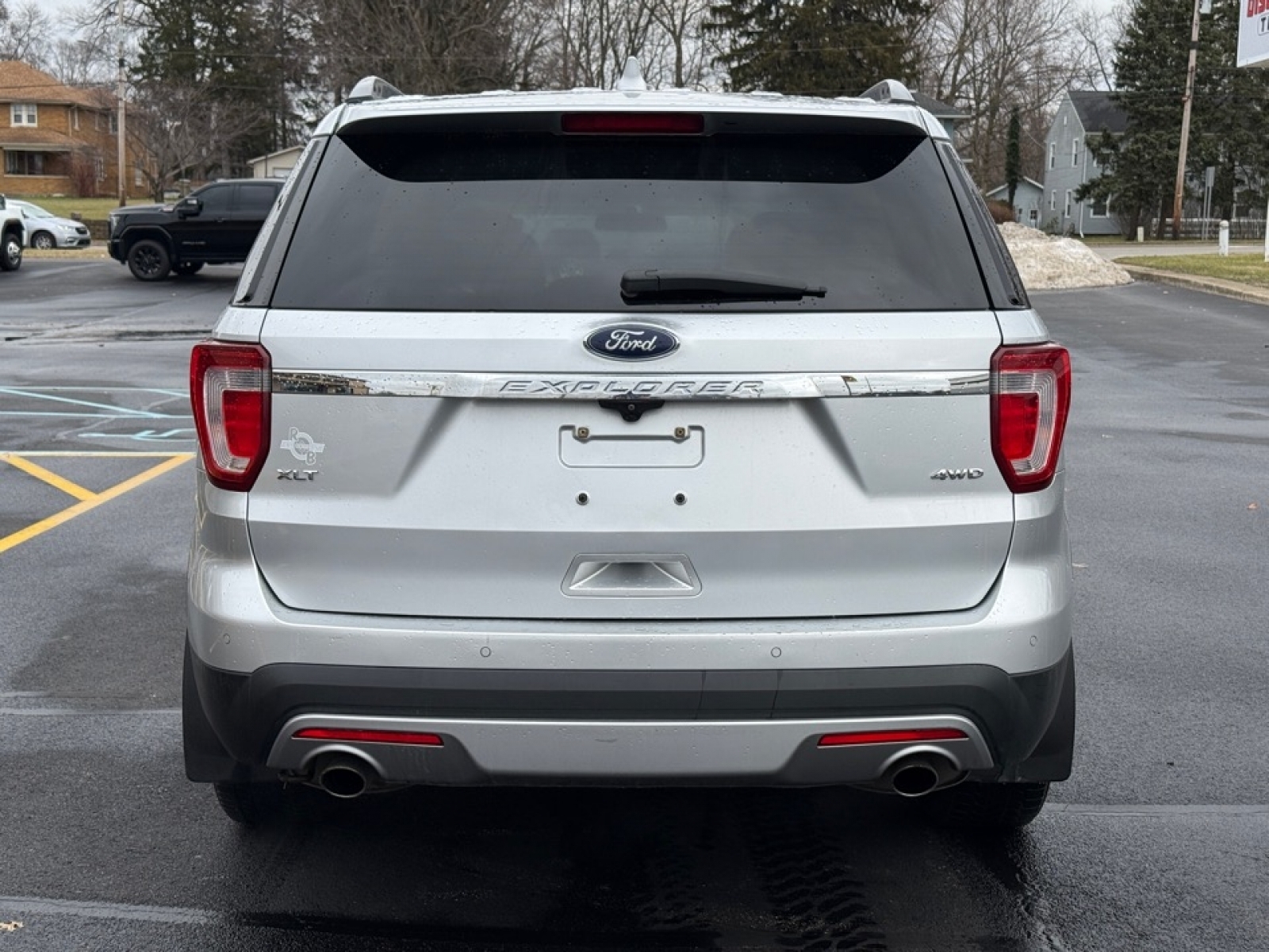2017 Ford Explorer XLT, 39389, Photo