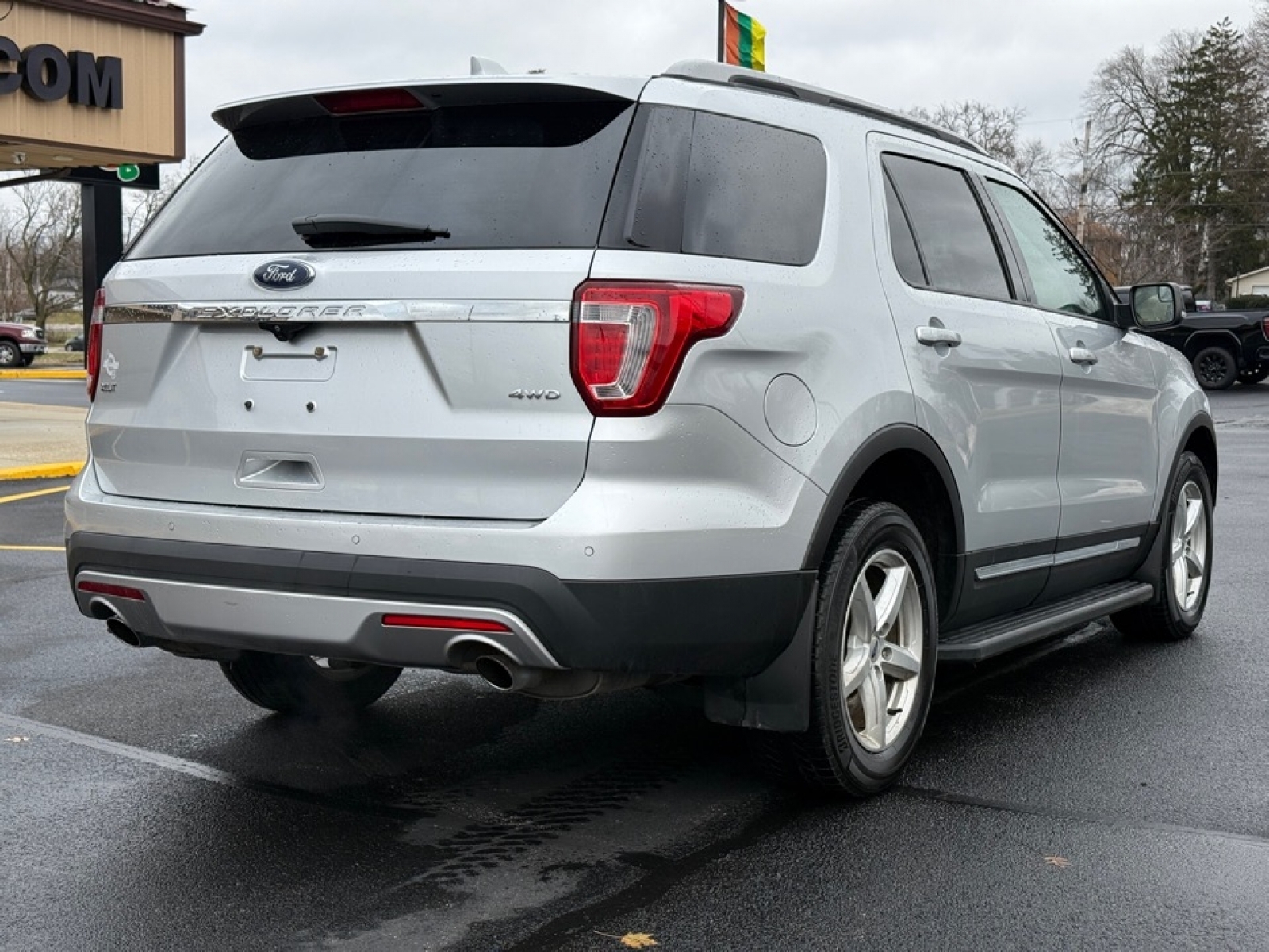 2017 Ford Explorer XLT, 39389, Photo