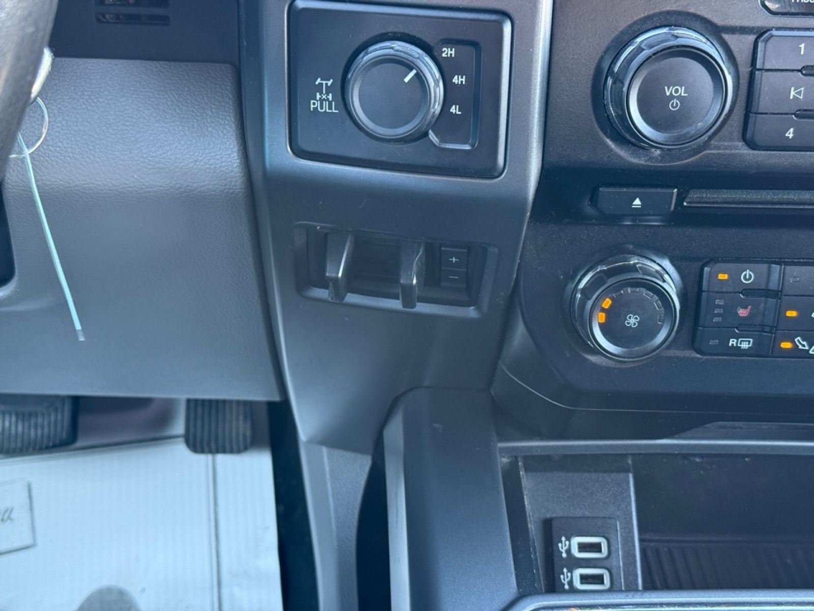 2017 Ford F-250 XLT, 39522, Photo