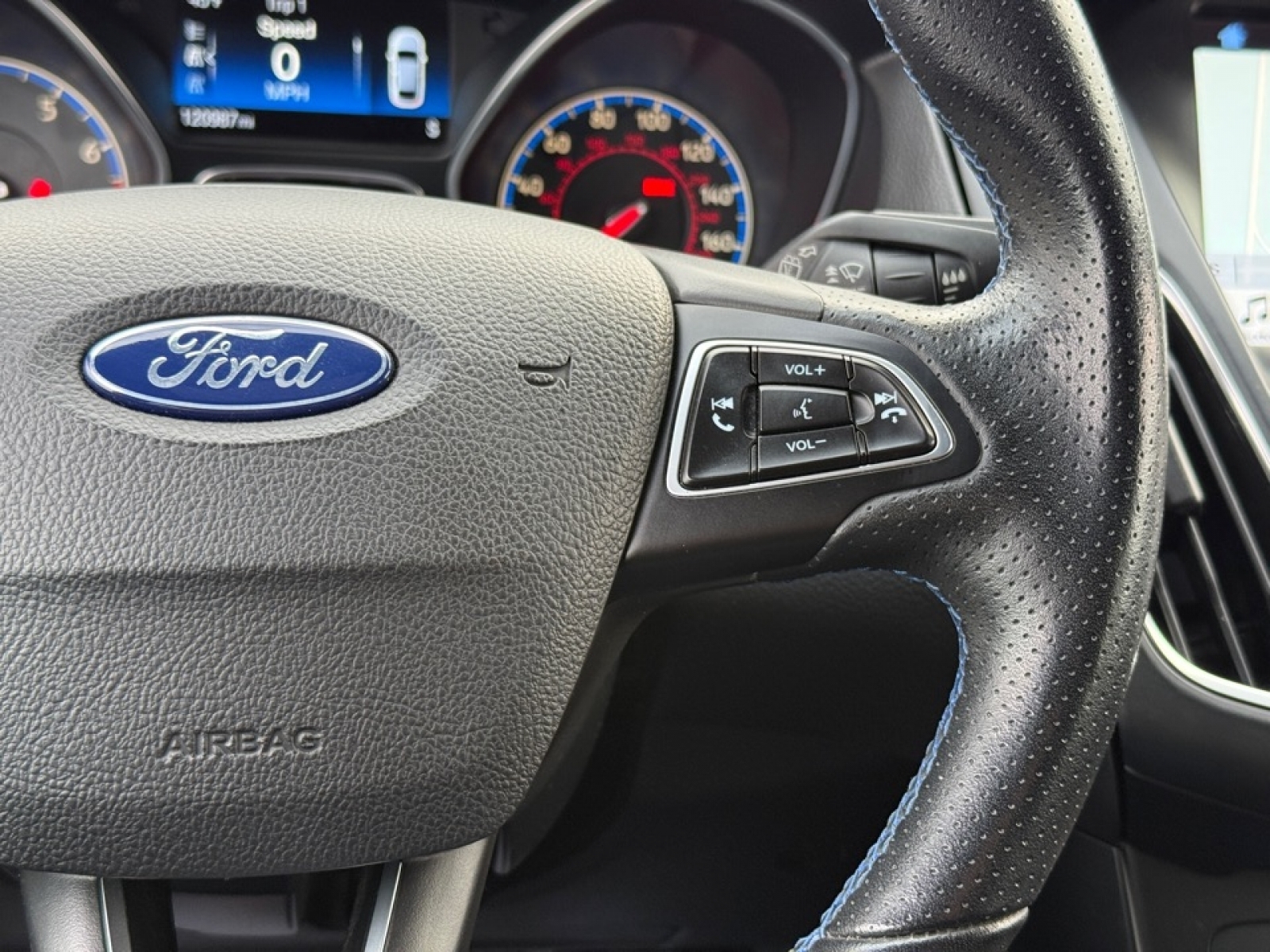 2017 Ford Focus RS RS Hatch, 39206A, Photo