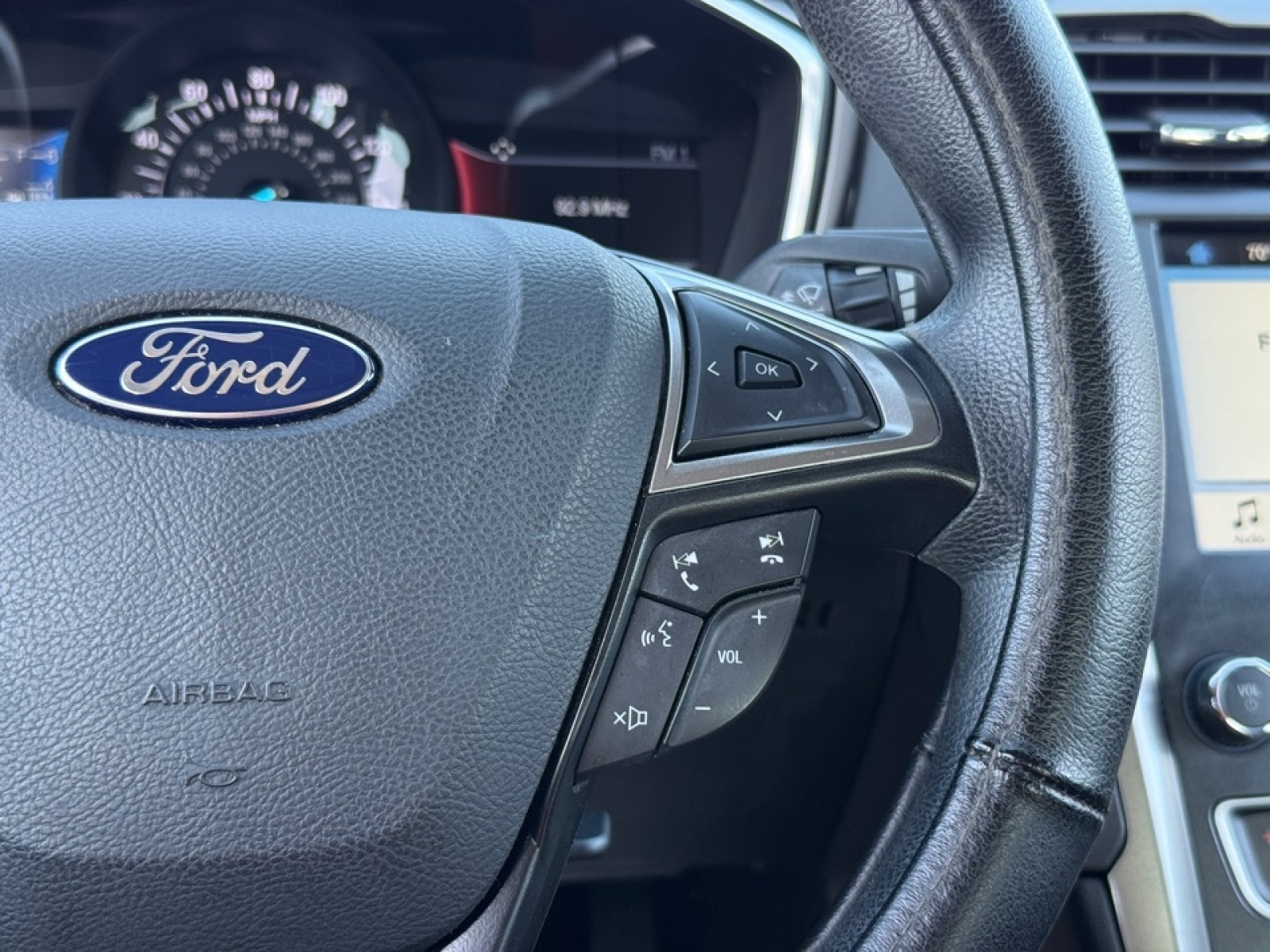 2017 Ford Fusion SE, 39780, Photo