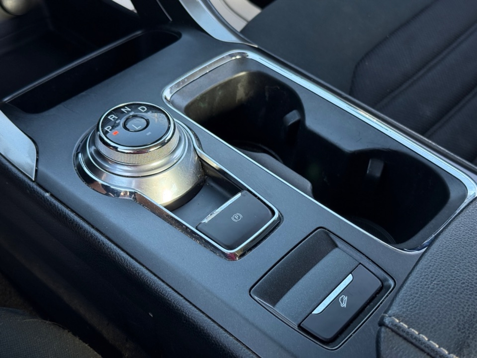 2017 Ford Fusion SE, 39780, Photo