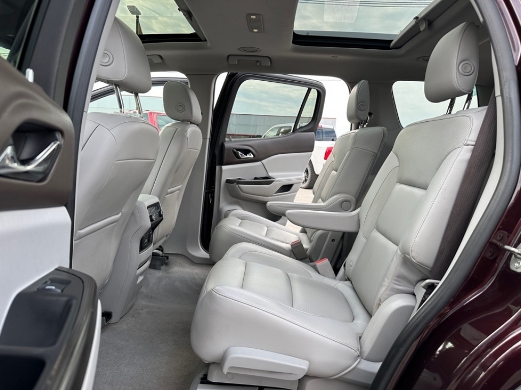 2017 GMC Acadia SLT, 36042, Photo