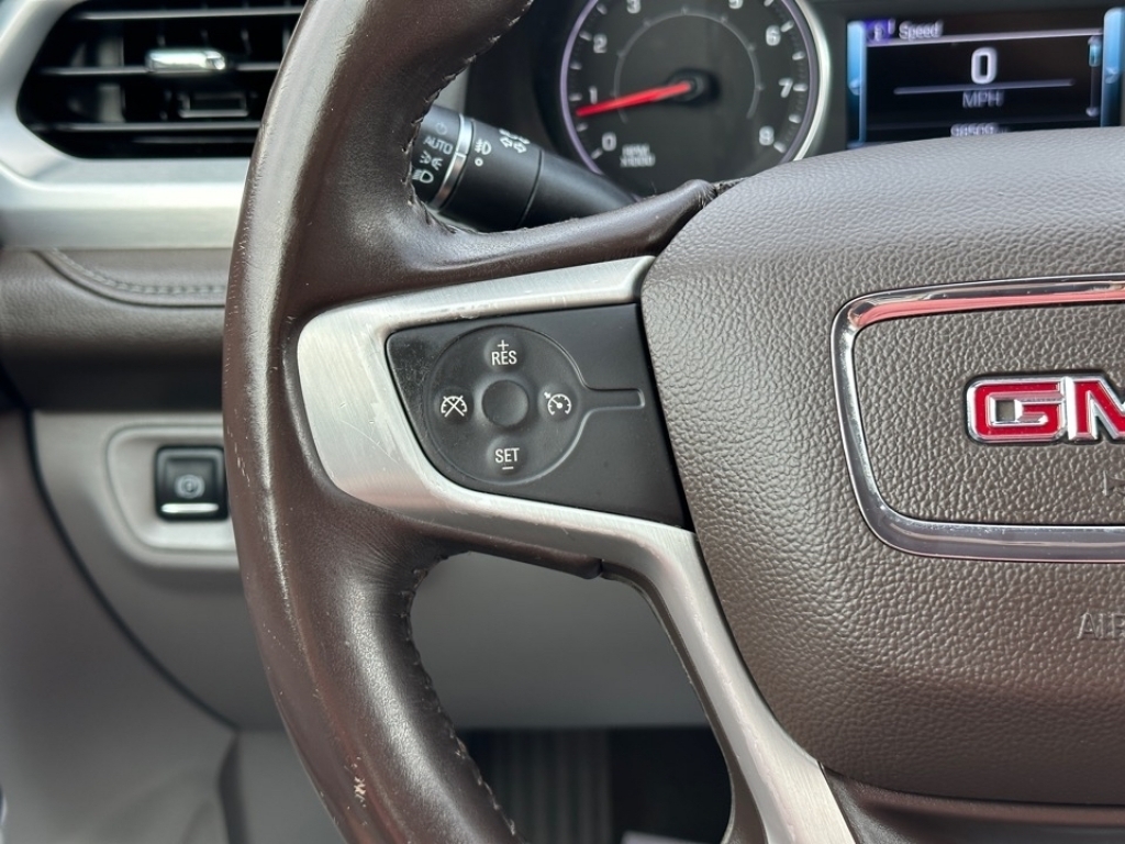 2017 GMC Acadia SLT, 36042, Photo