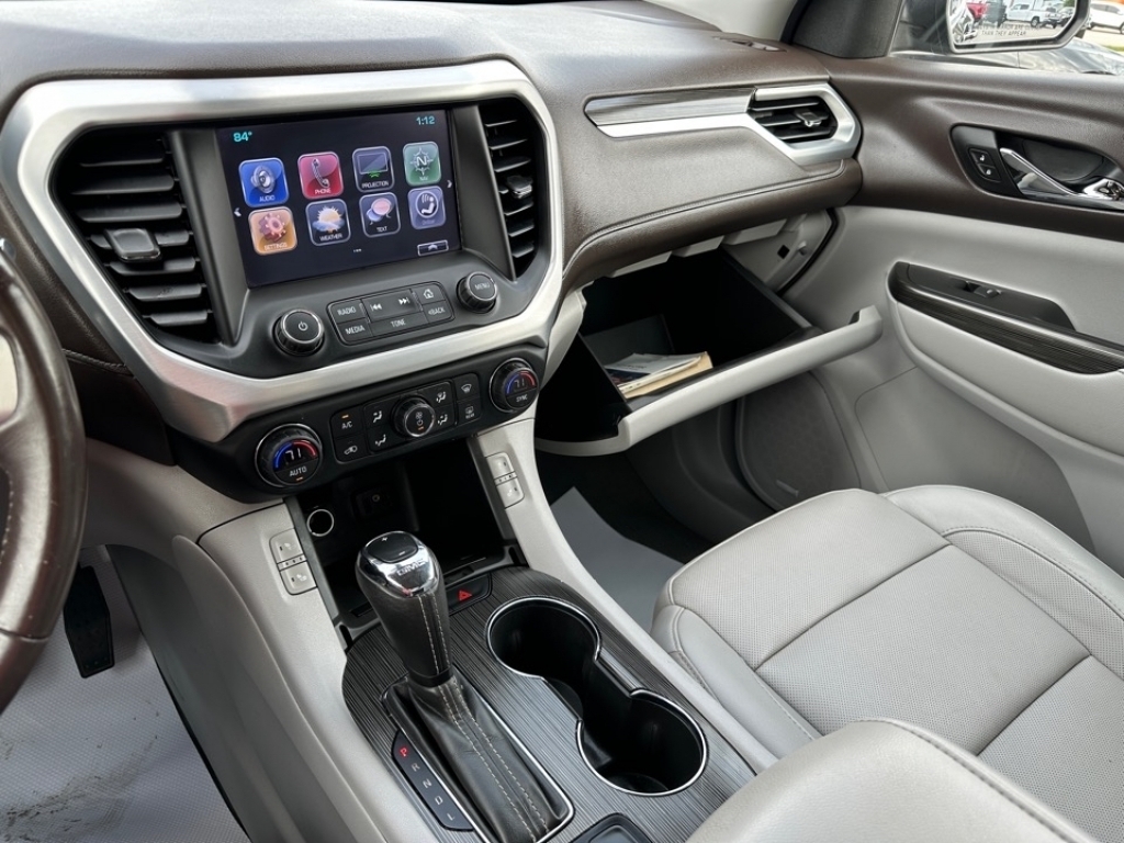 2017 GMC Acadia SLT, 36042, Photo