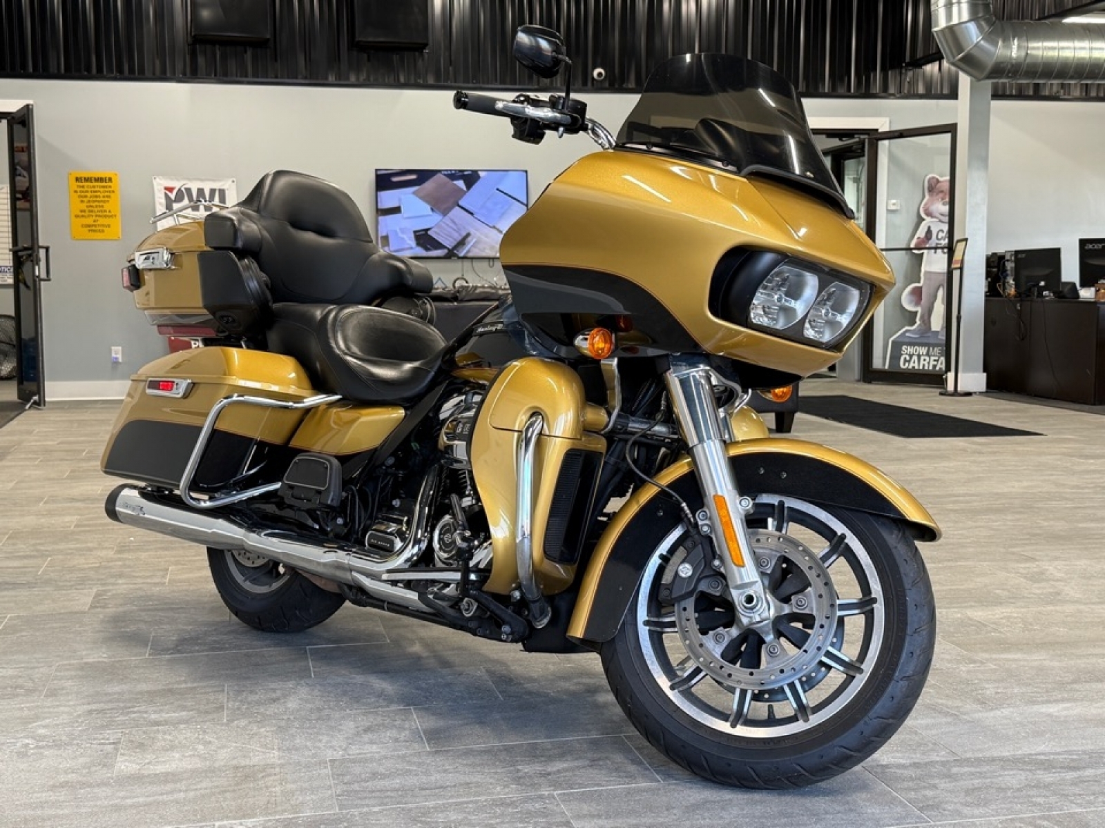 2017 Harley Davidson Road Glide FLTRU, 35787A, Photo