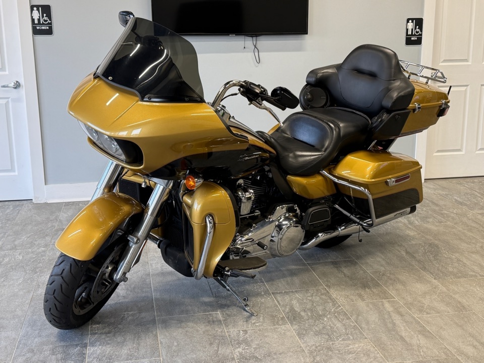 2017 Harley Davidson Road Glide FLTRU, 35787A, Photo