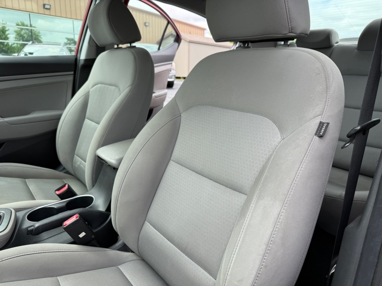 2017 Hyundai Elantra SE photo 16