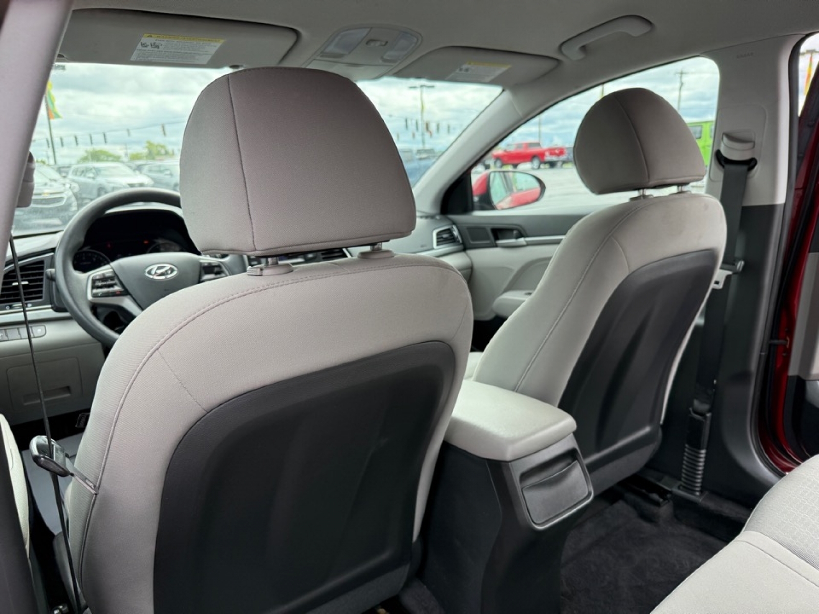 2017 Hyundai Elantra SE photo 18