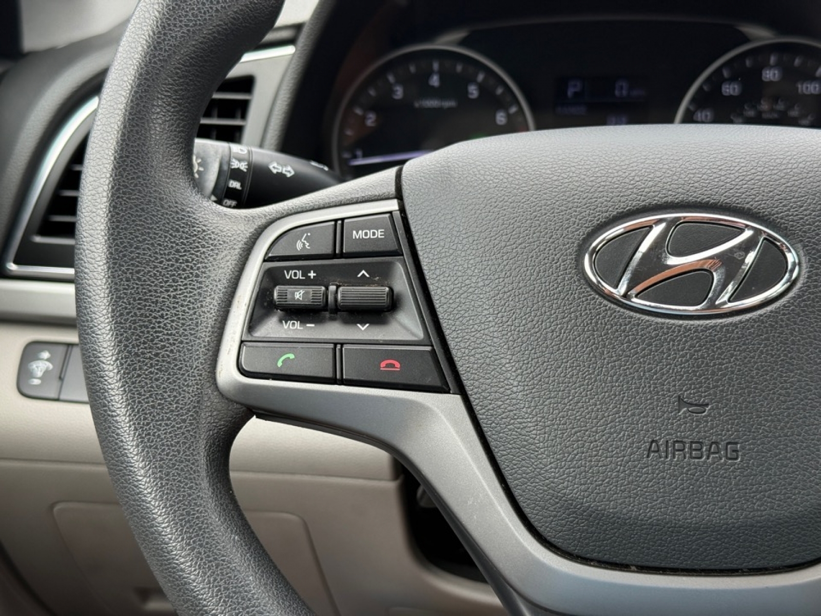 2017 Hyundai Elantra SE photo 23