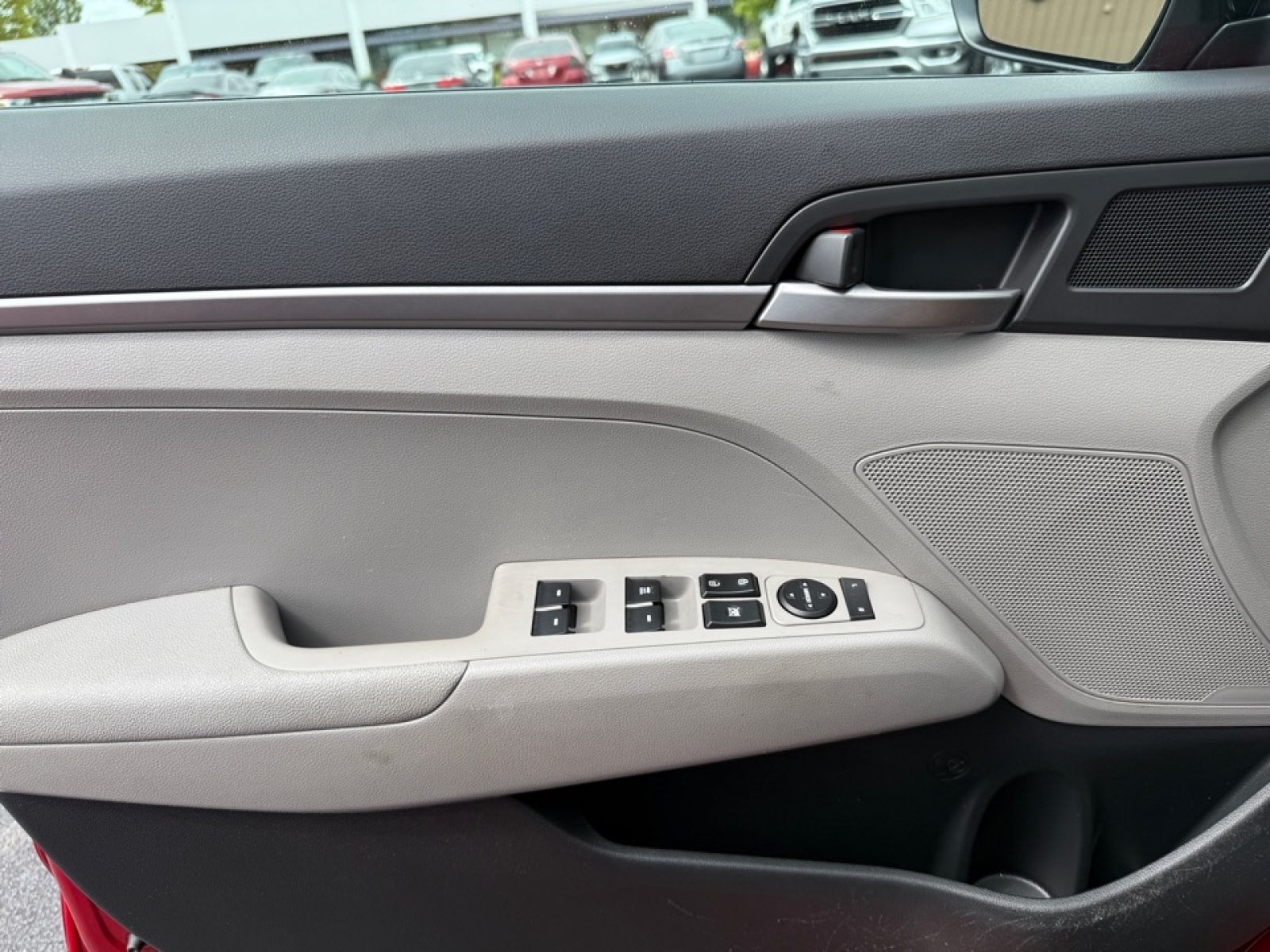 2017 Hyundai Elantra SE photo 32