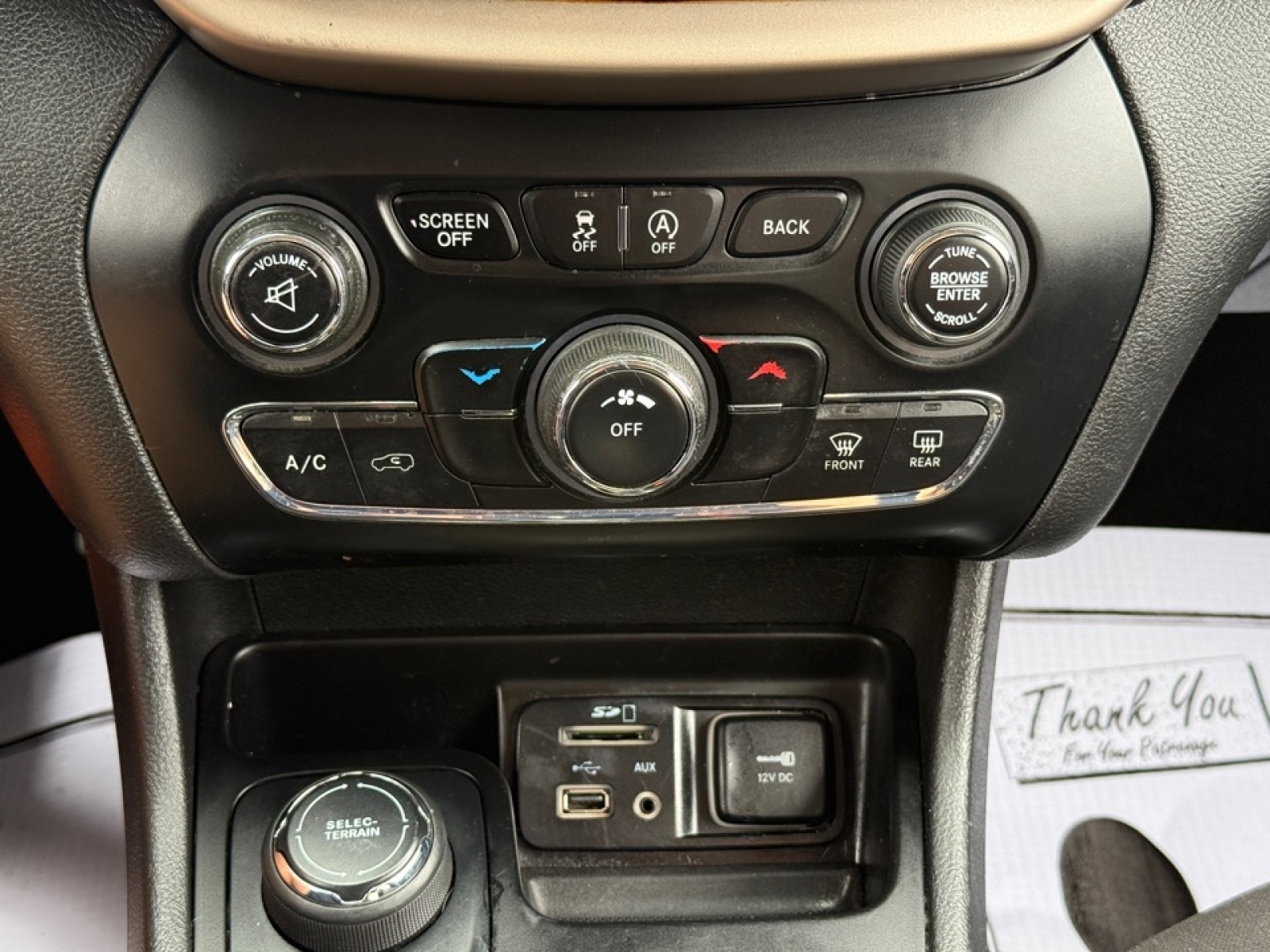 2017 Jeep Cherokee Latitude photo 31