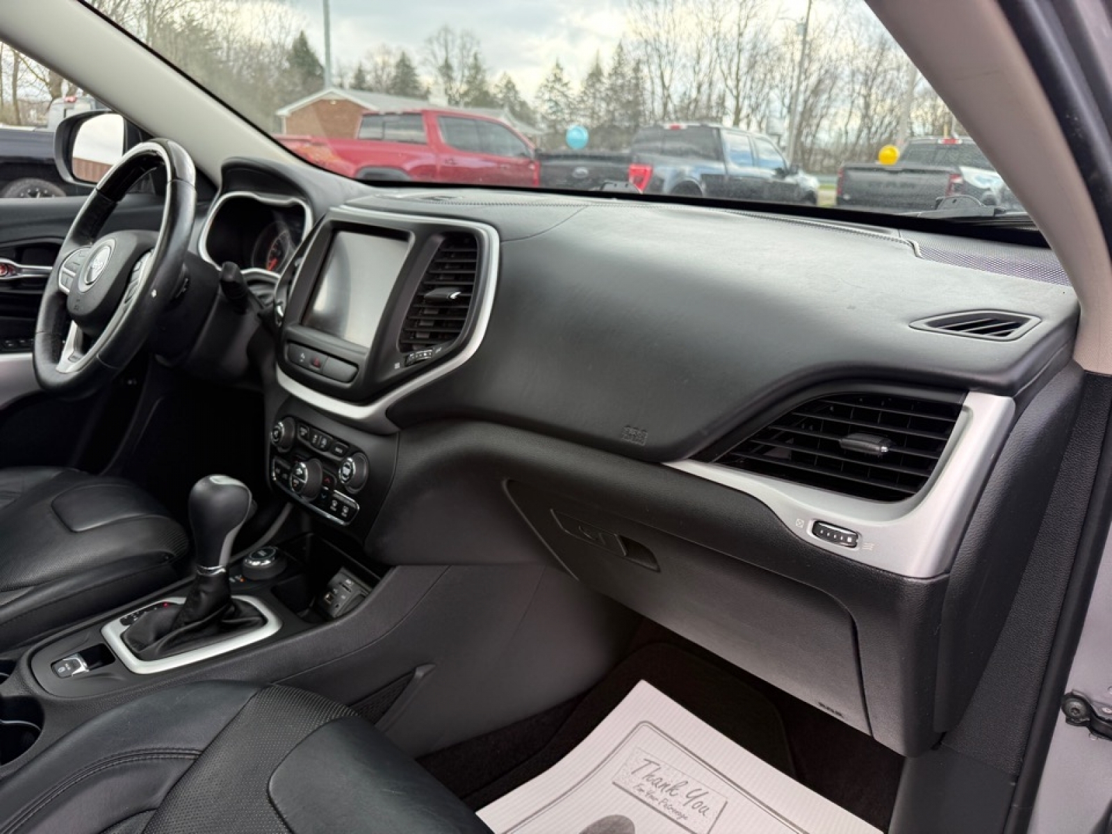 2017 Jeep Cherokee Overland 4x4, 39697, Photo