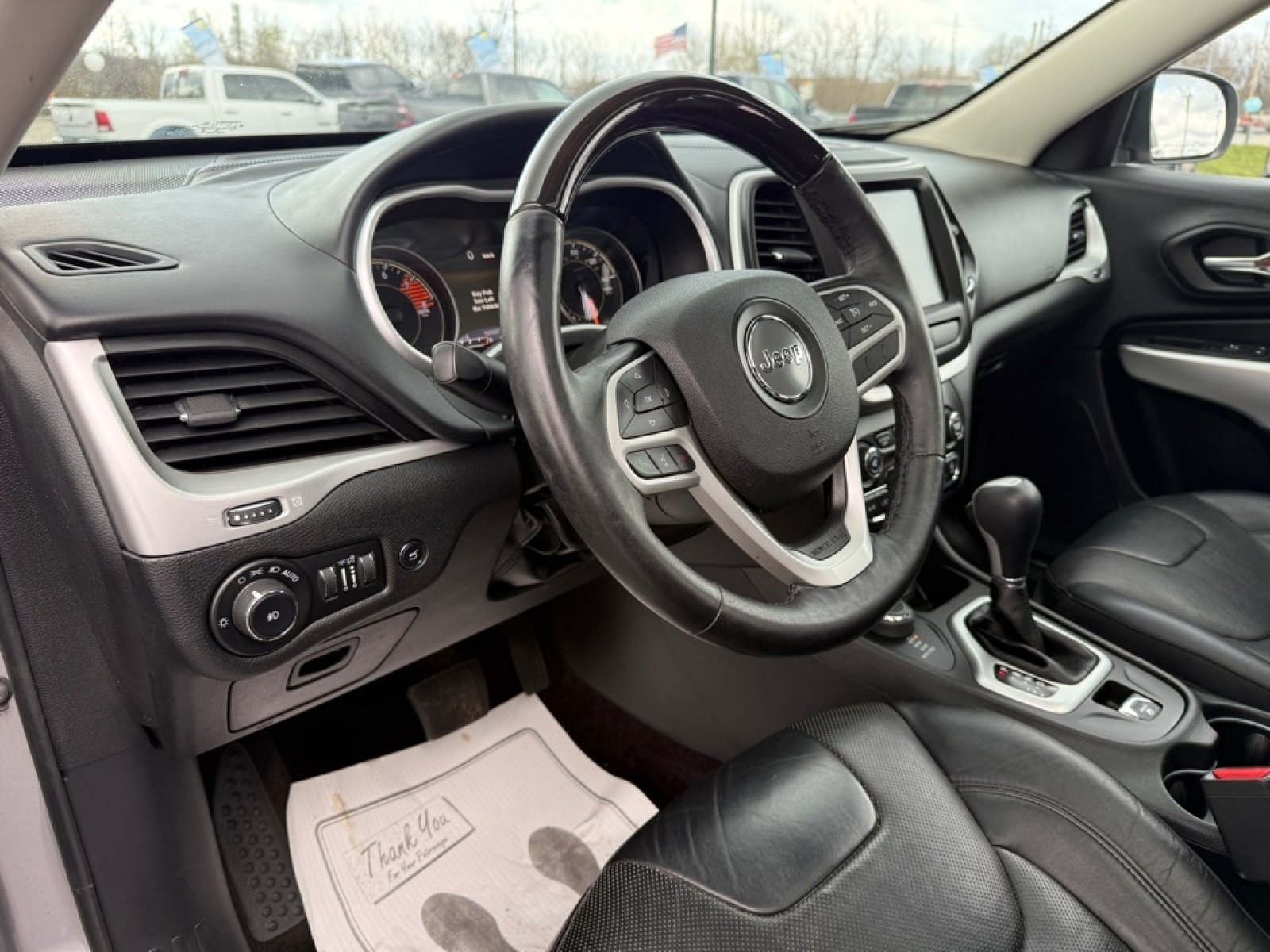 2017 Jeep Cherokee Overland 4x4, 39697, Photo