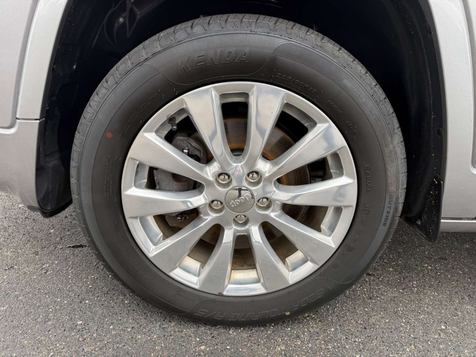 2017 Jeep Cherokee Overland 4x4, 39697, Photo