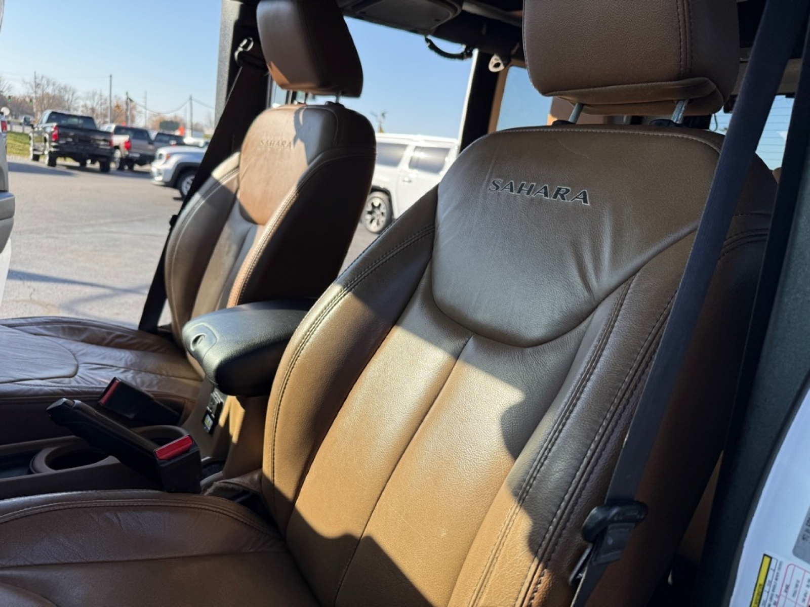 2017 Jeep Wrangler Unlimited Sahara 4x4, 38708, Photo