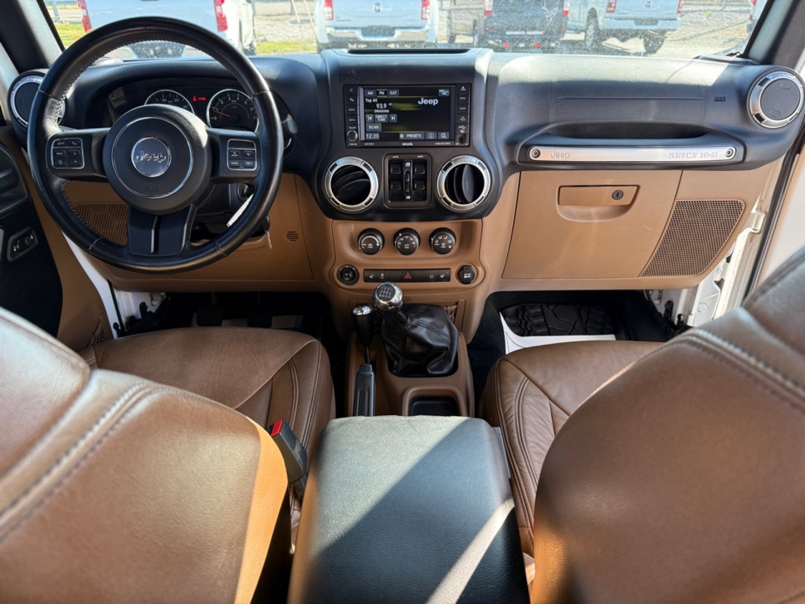 2017 Jeep Wrangler Unlimited Sahara 4x4, 38708, Photo