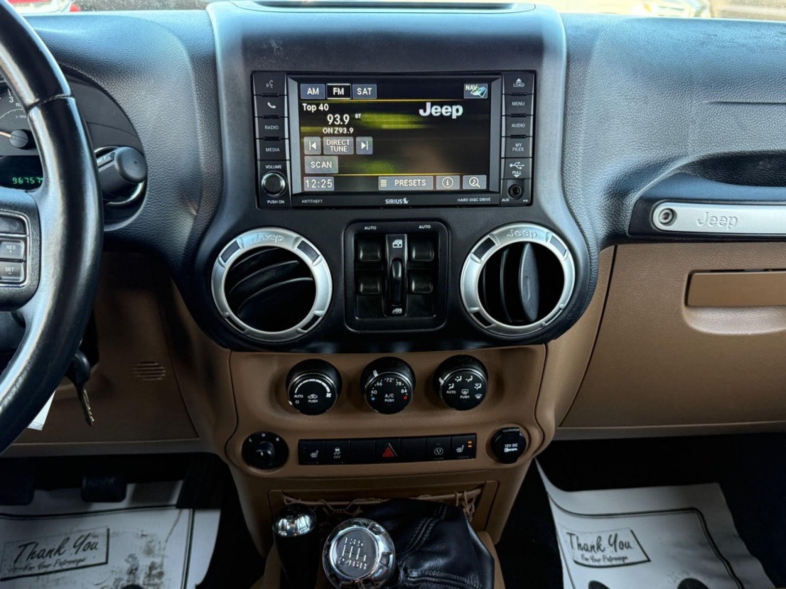 2017 Jeep Wrangler Unlimited Sahara 4x4, 38708, Photo