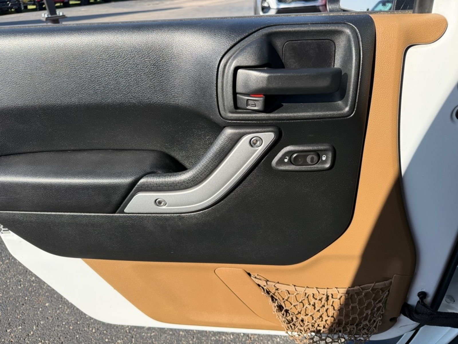 2017 Jeep Wrangler Unlimited Sahara 4x4, 38708, Photo