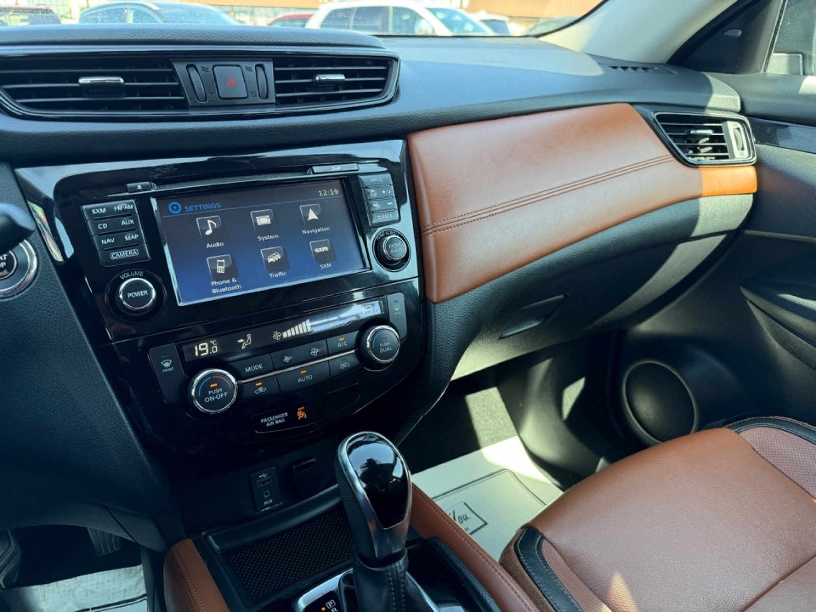 2017 Nissan Rogue SL photo 34