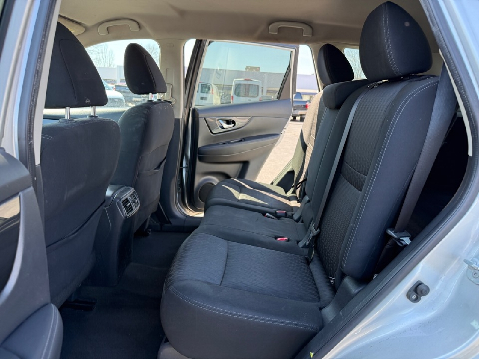 2017 Nissan Rogue SV, 39440, Photo