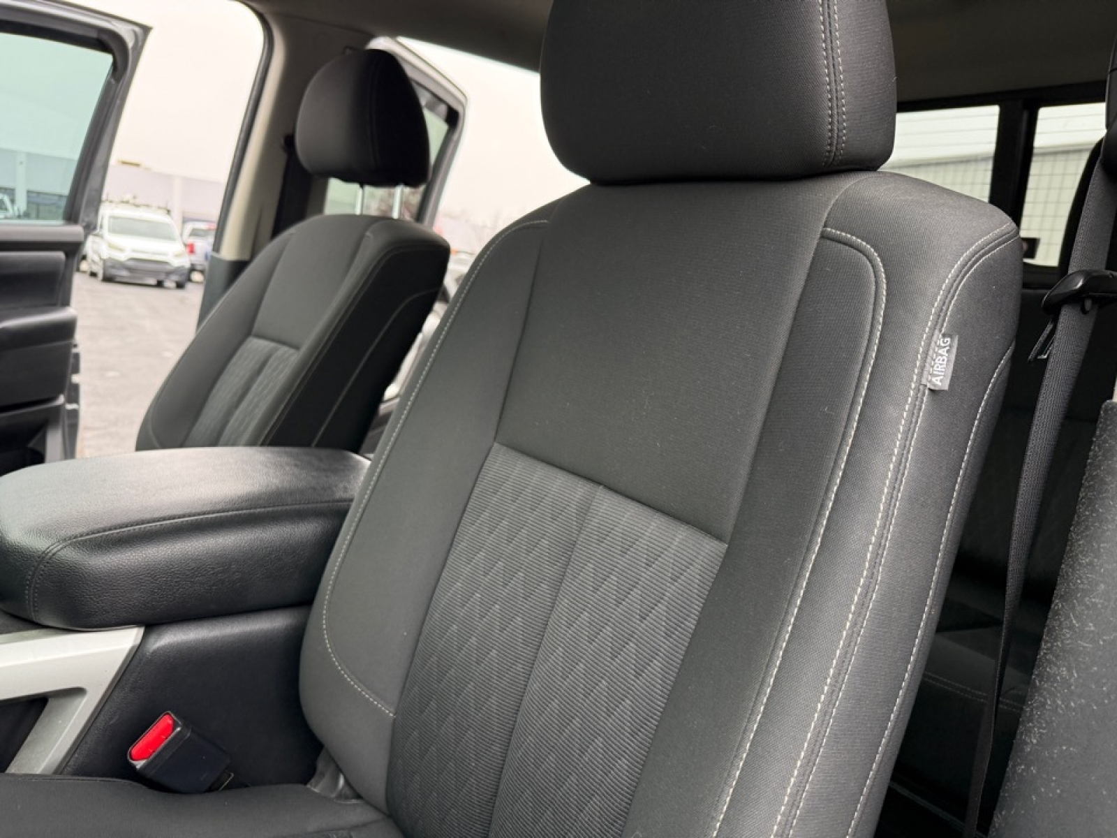 2017 Nissan TITAN SV, 38825, Photo