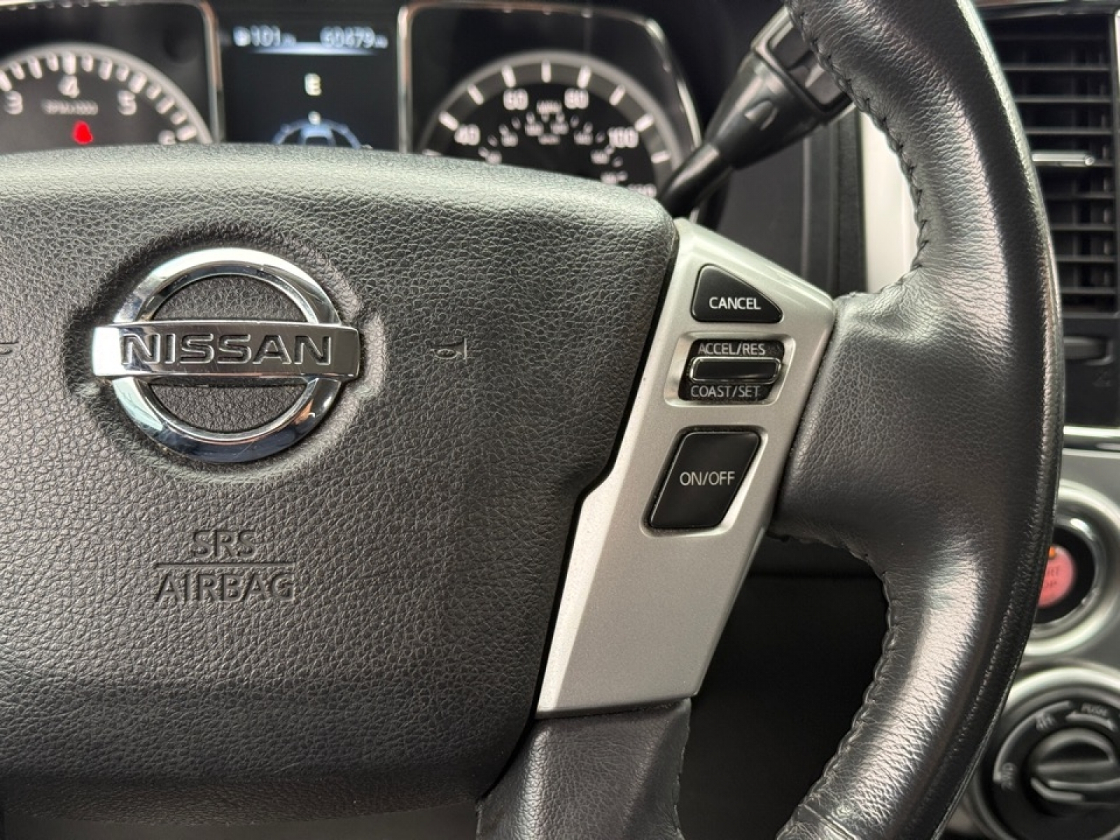 2017 Nissan TITAN SV, 38825, Photo