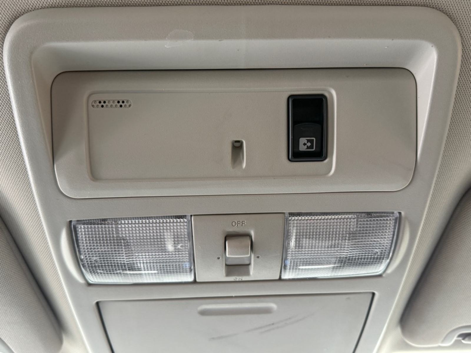 2017 Nissan TITAN SV, 38825, Photo