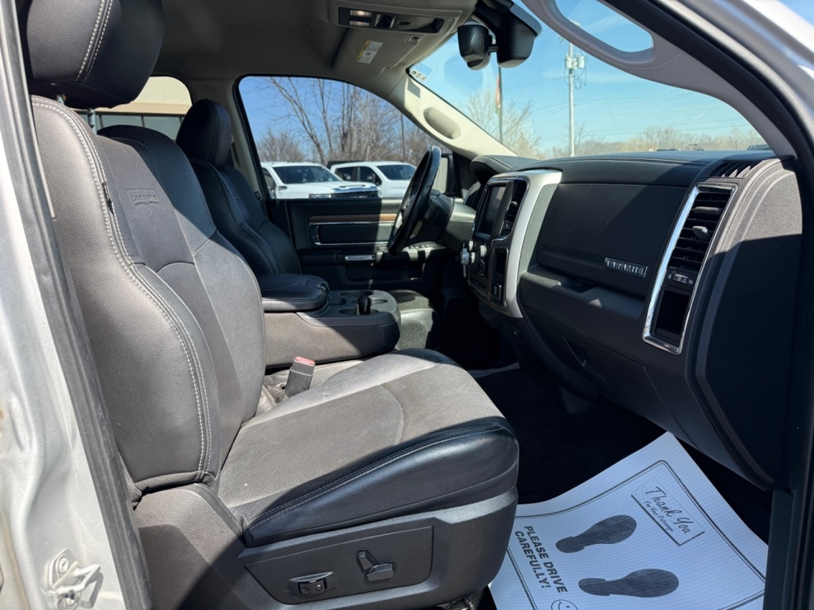 2017 Ram 1500 Laramie Crew Cab 4x4 5'7