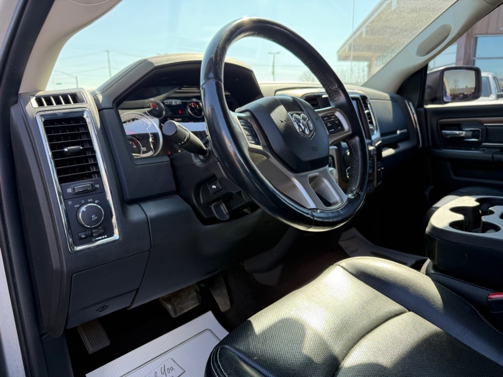 2017 Ram 1500 Laramie Crew Cab 4x4 5'7