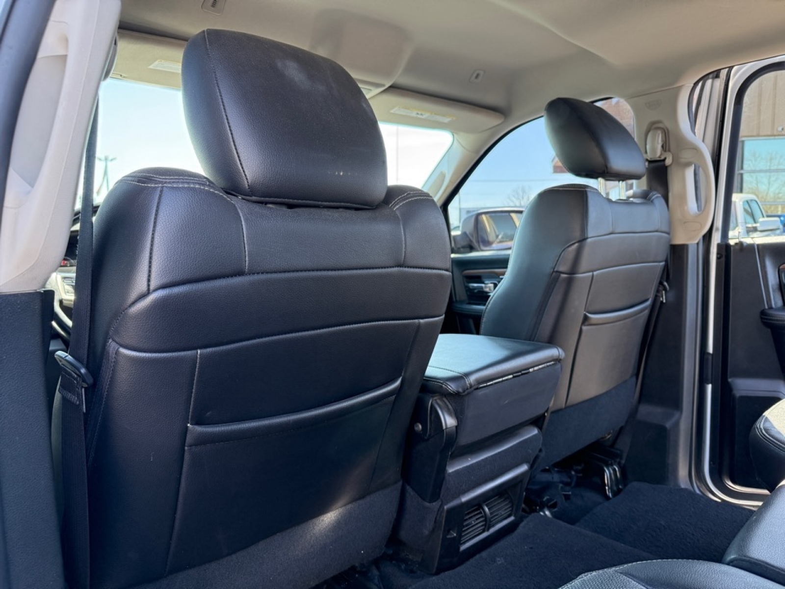 2017 Ram 1500 Laramie Crew Cab 4x4 5'7