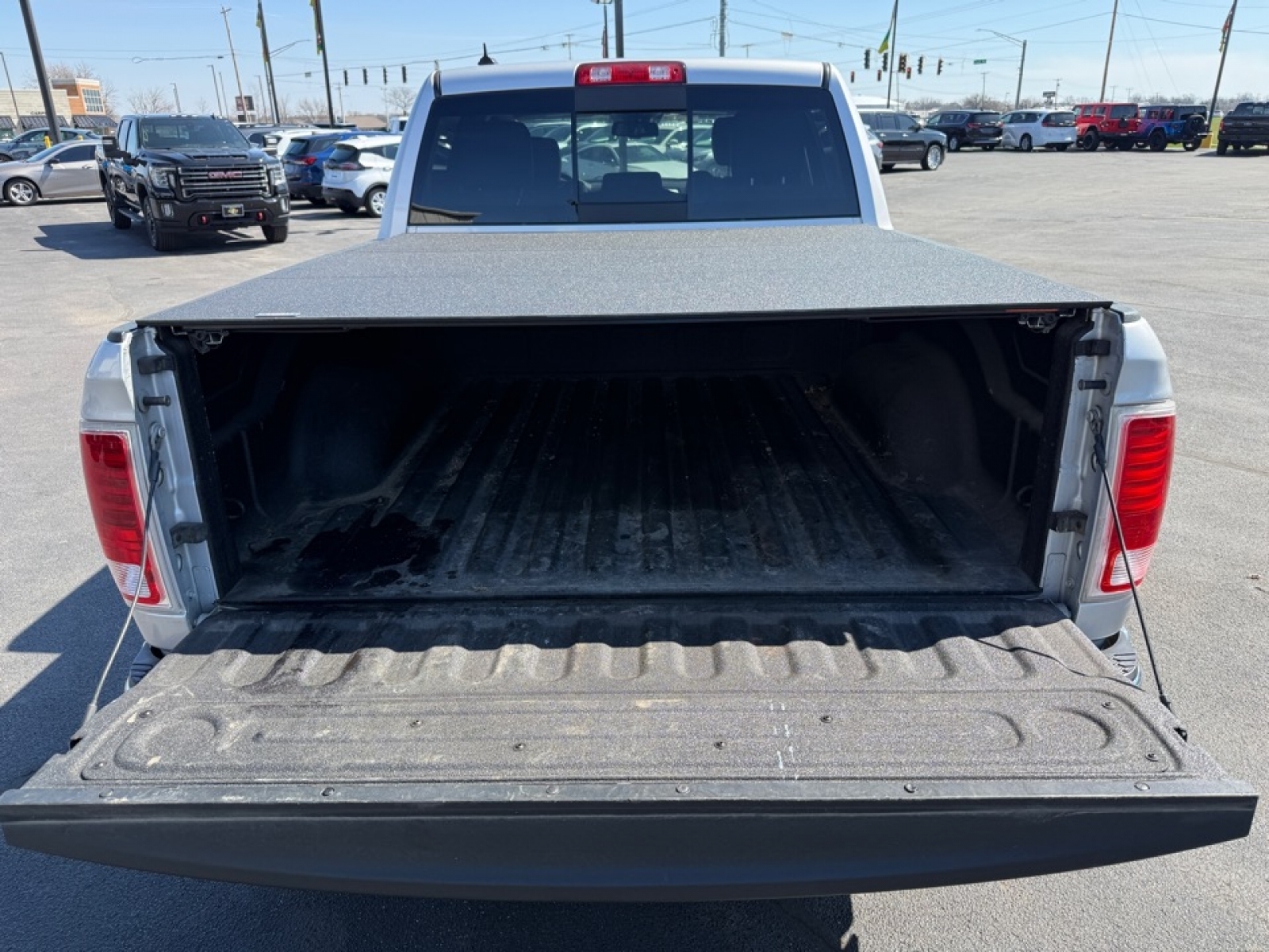 2017 Ram 1500 Laramie Crew Cab 4x4 5'7