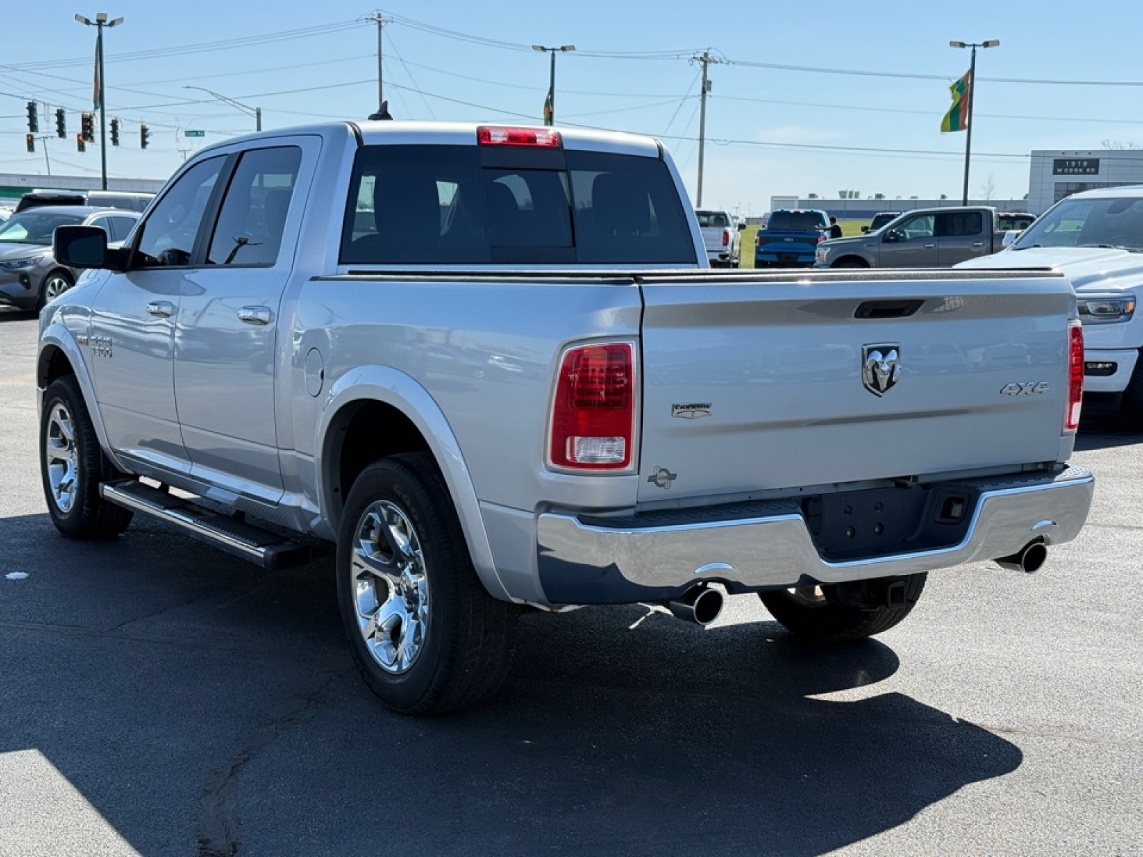 2017 Ram 1500 Laramie Crew Cab 4x4 5'7