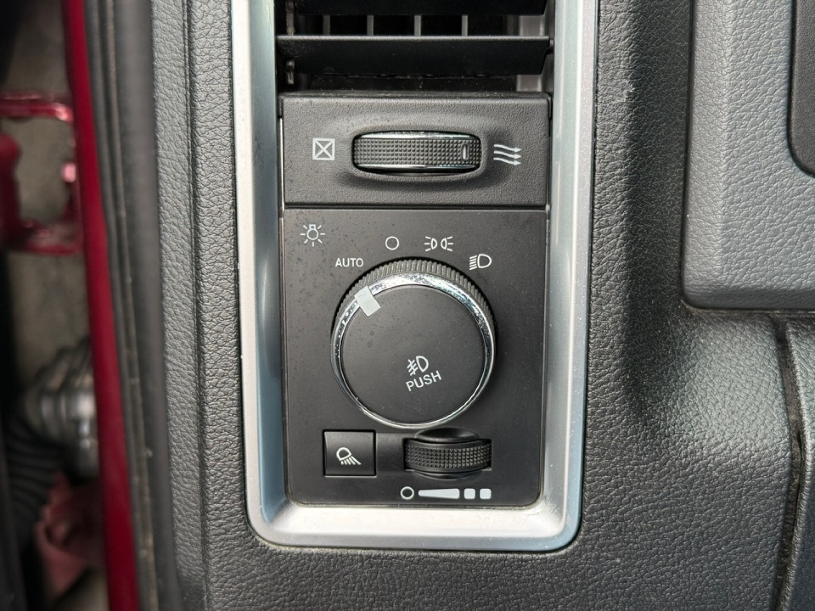 2017 Ram 1500 SLT, 39442, Photo