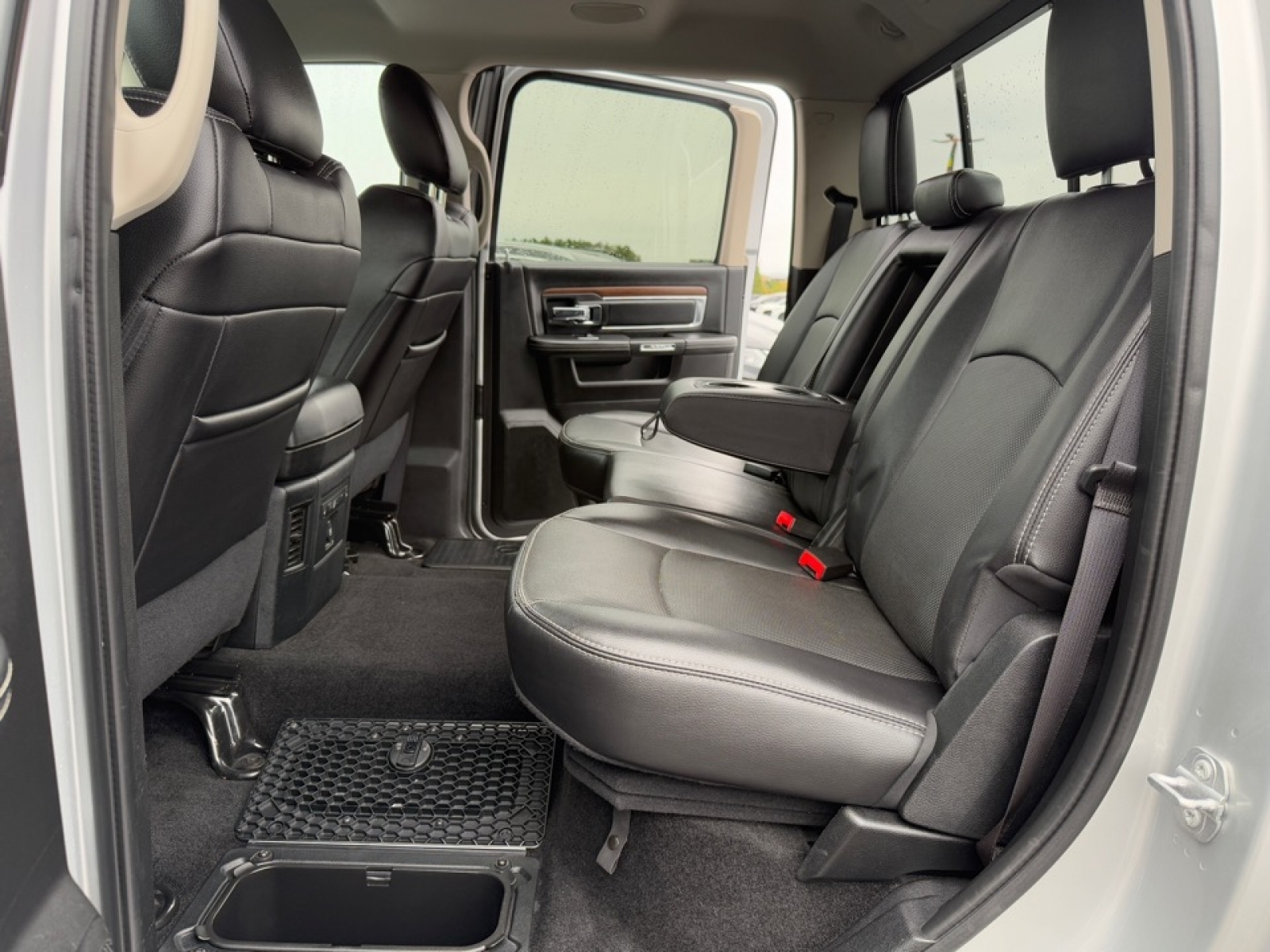 2017 Ram 2500 Laramie Crew Cab 4x4 6'4