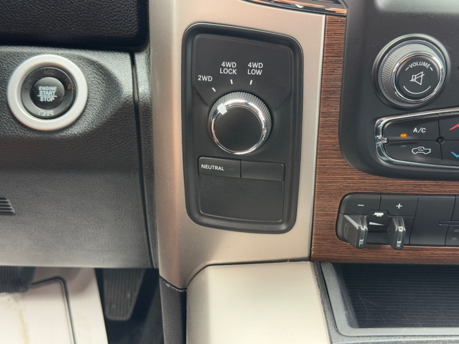 2017 Ram 2500 Laramie Crew Cab 4x4 6'4