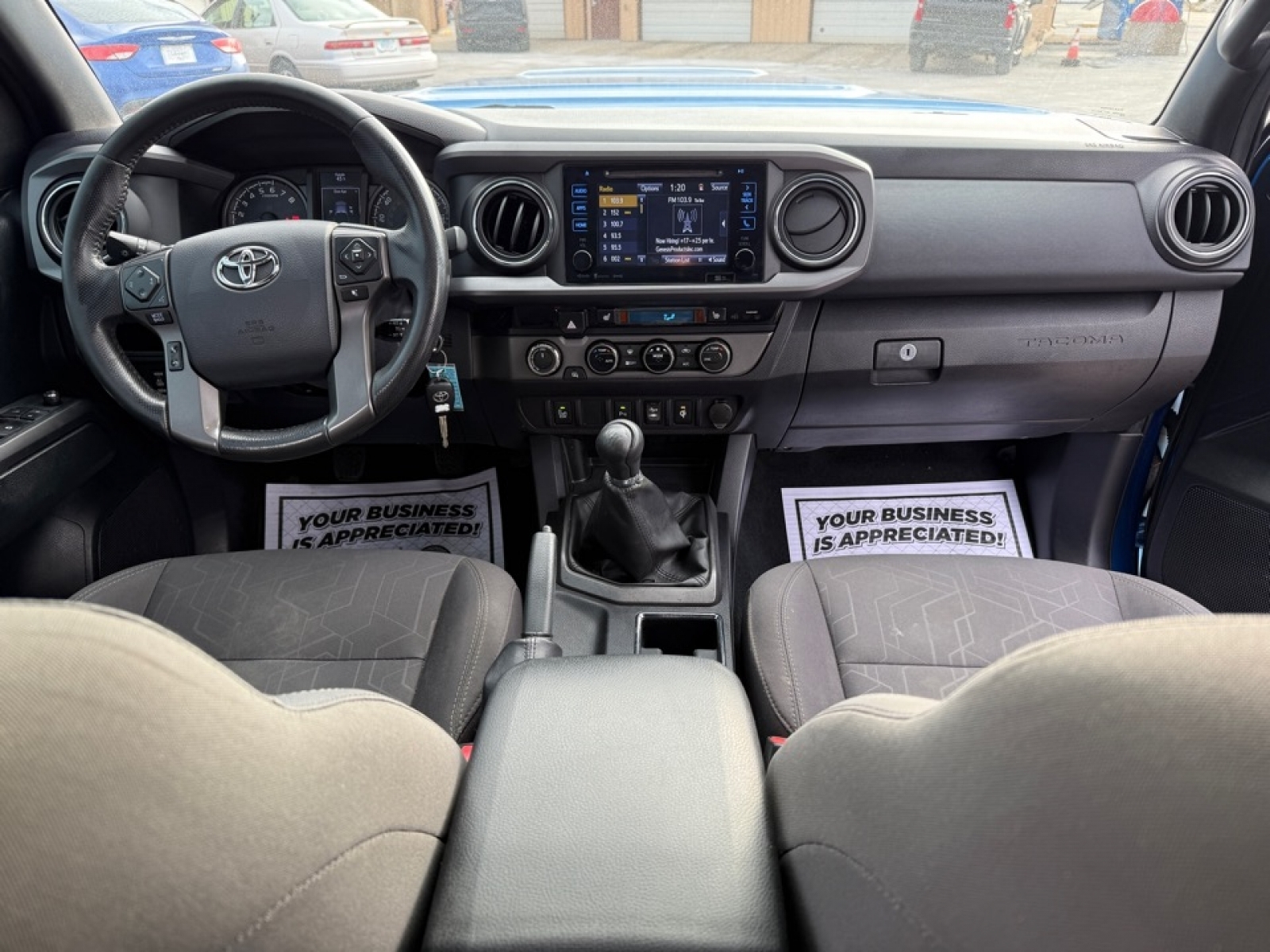 2017 Toyota Tacoma TRD Sport, 39287, Photo