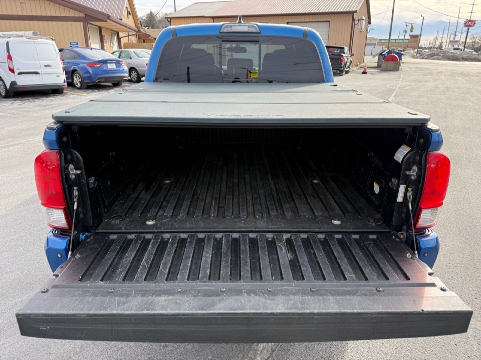 2017 Toyota Tacoma TRD Sport, 39287, Photo