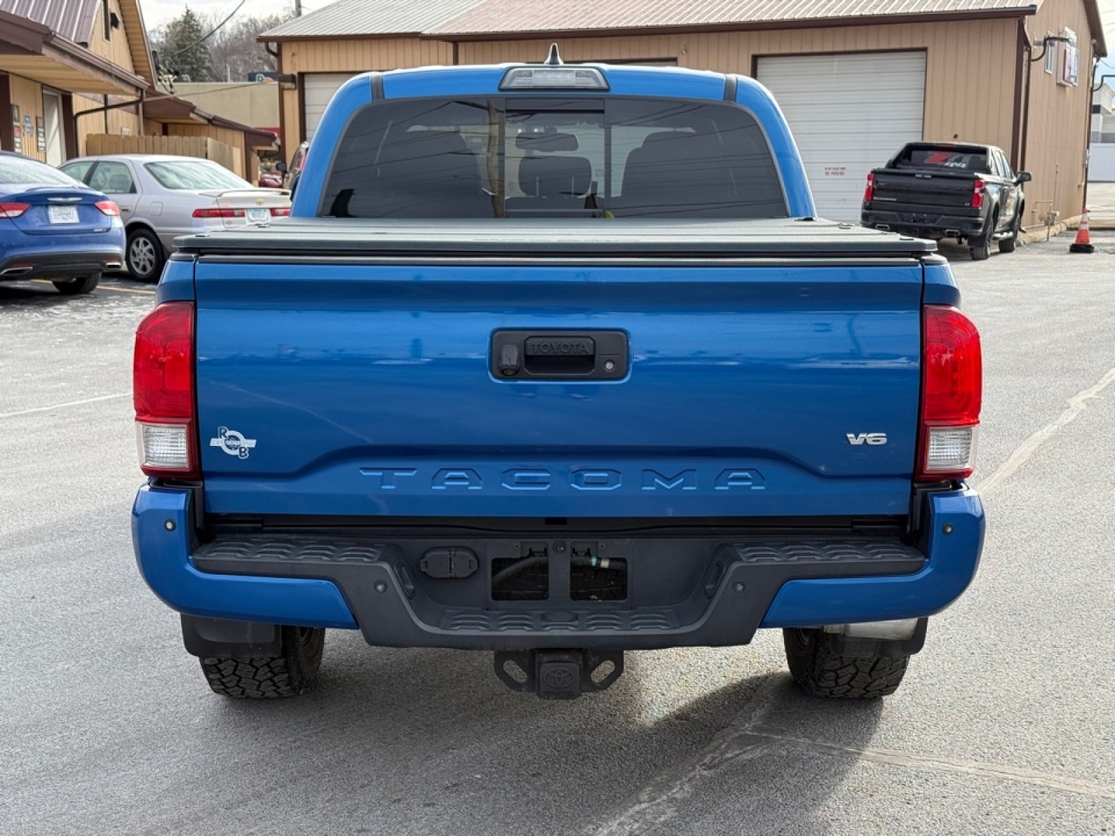 2017 Toyota Tacoma TRD Sport, 39287, Photo