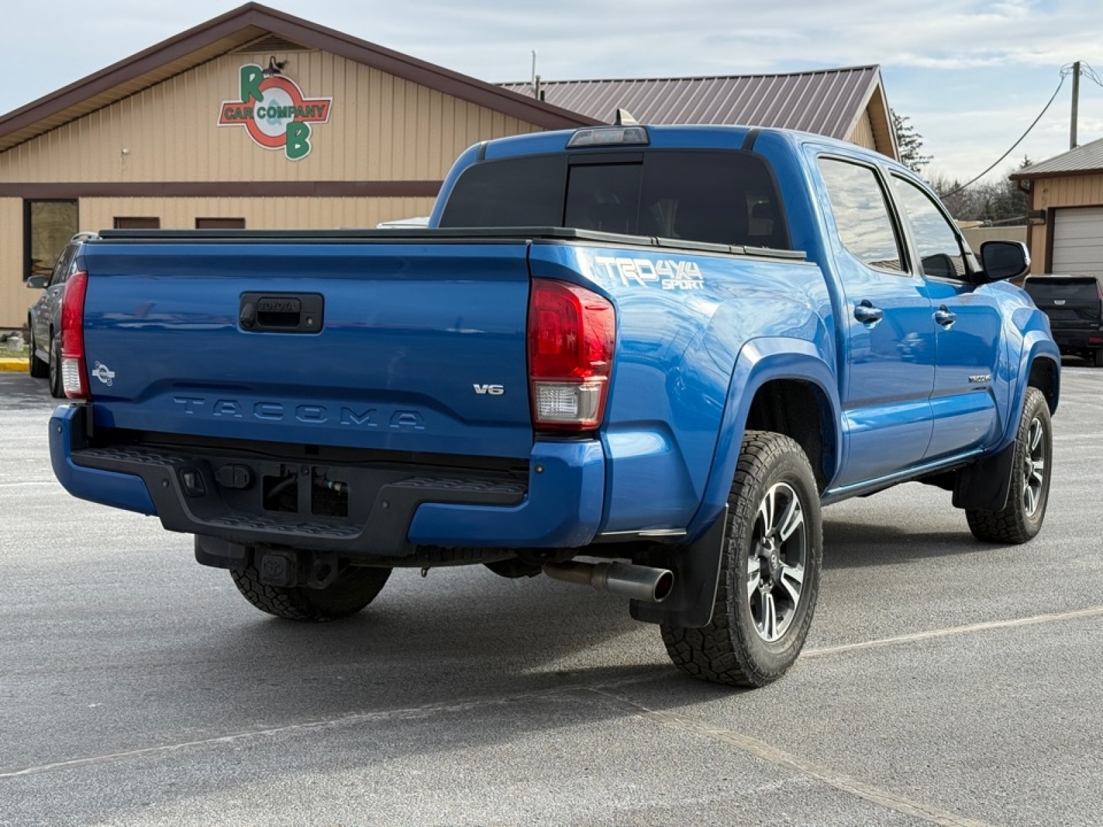 2017 Toyota Tacoma TRD Sport, 39287, Photo