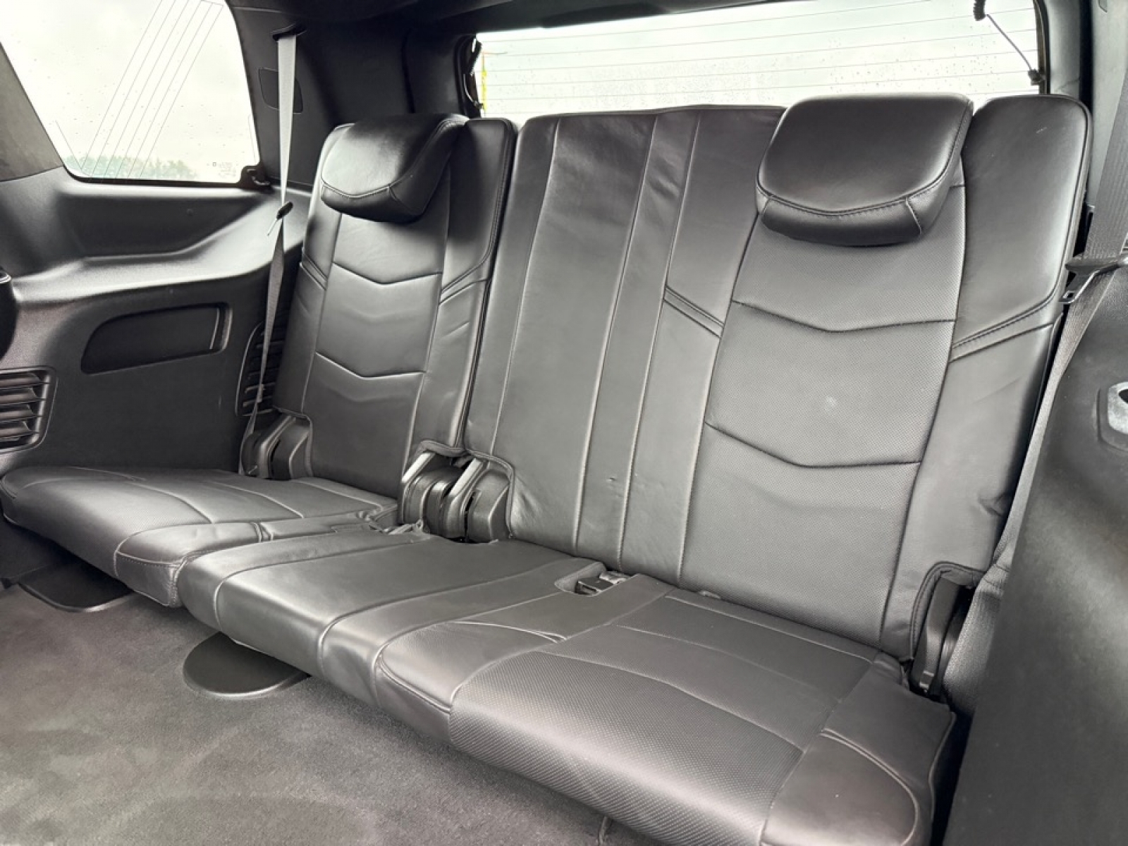 2018 Cadillac Escalade Platinum, 39137, Photo