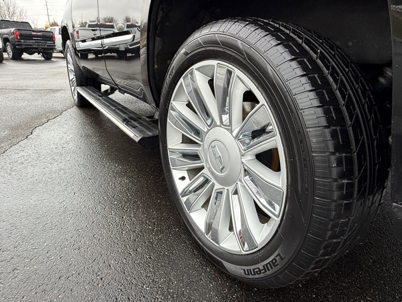 2018 Cadillac Escalade Platinum, 39137, Photo