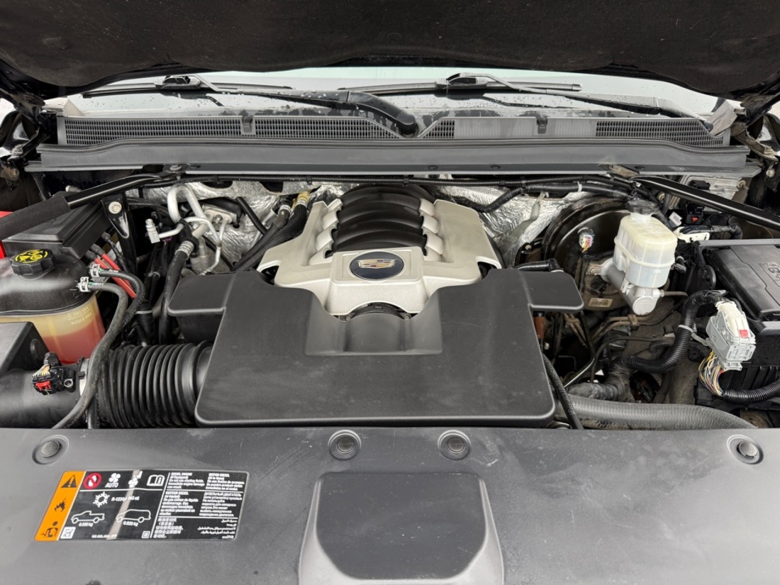 2018 Cadillac Escalade Platinum, 39137, Photo