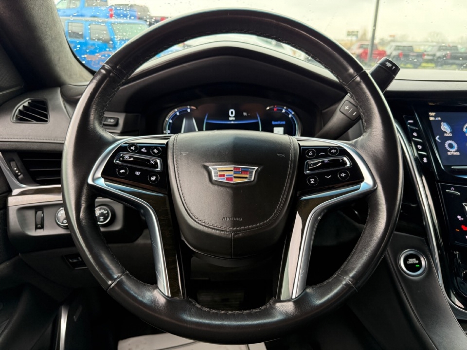 2018 Cadillac Escalade Platinum, 39137, Photo