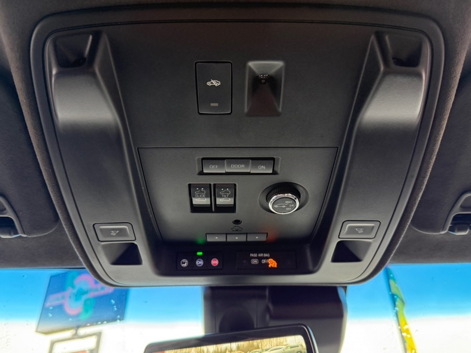 2018 Cadillac Escalade Platinum, 39137, Photo