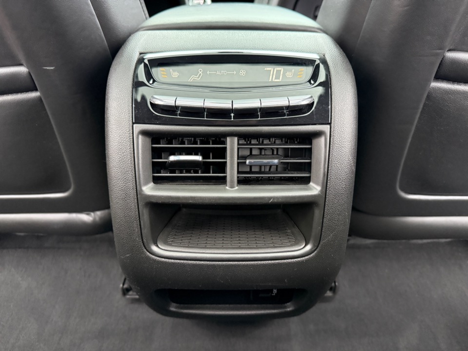 2018 Cadillac XT5 Platinum, 39218, Photo